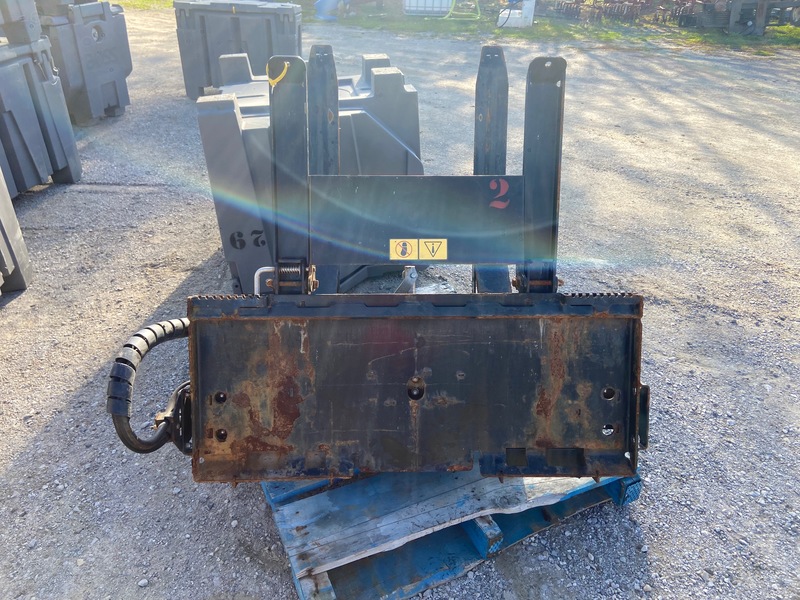 Attachments  Boss Bin Lifter Photo